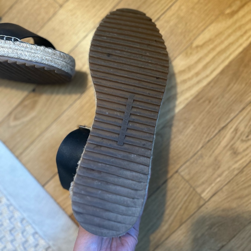 ZARA wedge buckle platform sandals - Picture 4 of 4